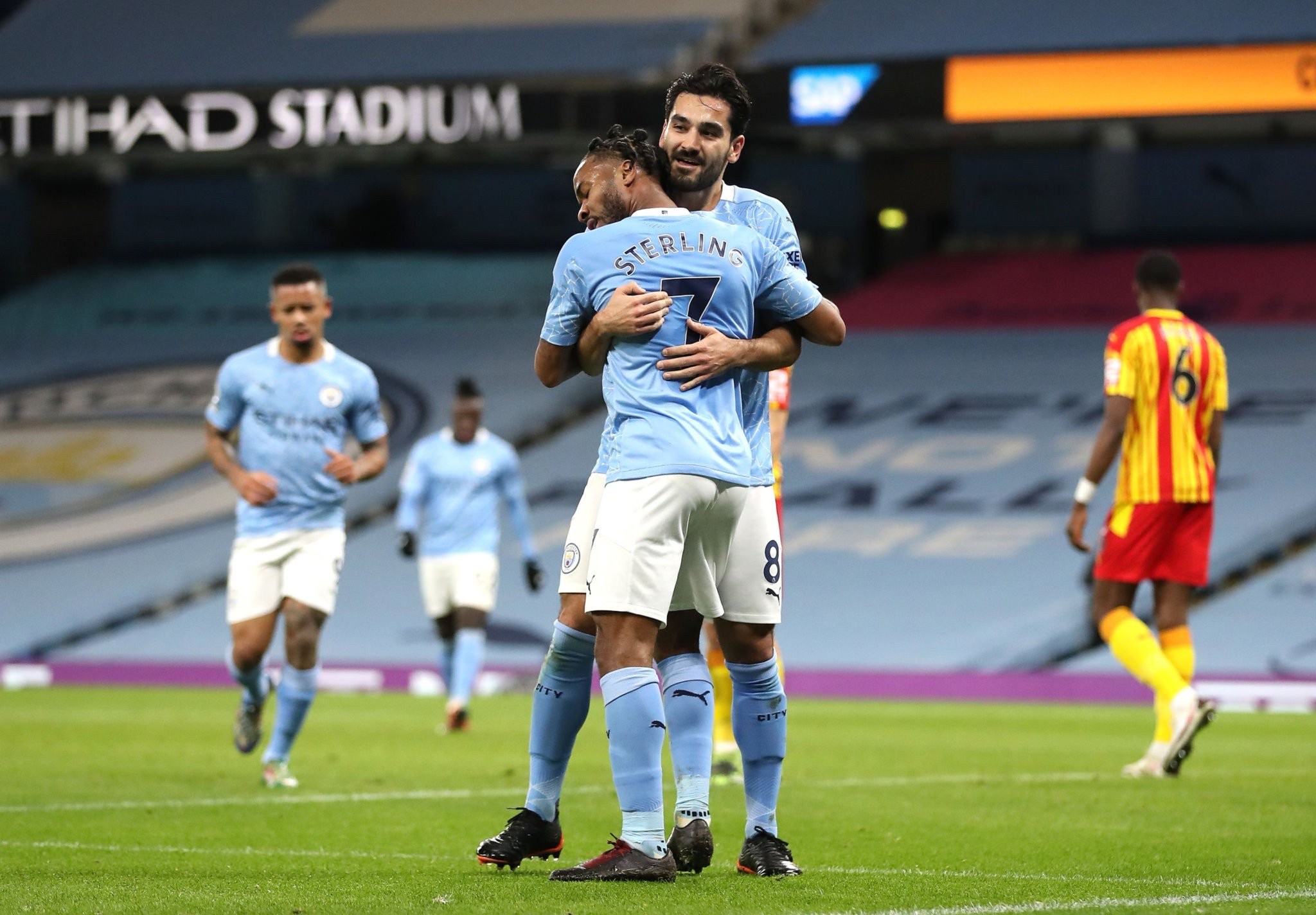 展现了超乎 展现了超乎